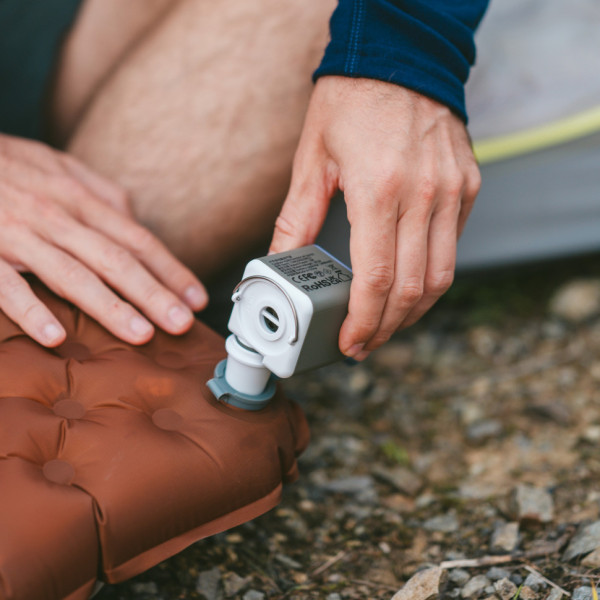 Багатофункціональний насос-ліхтар Naturehike CNK2550ZM012 зелений
