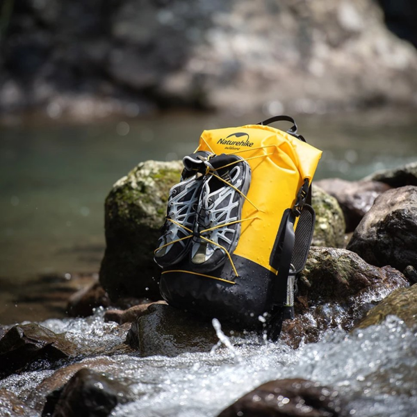Водонепроникний рюкзак Naturehike NH21FSB04 40л жовтий IPX6