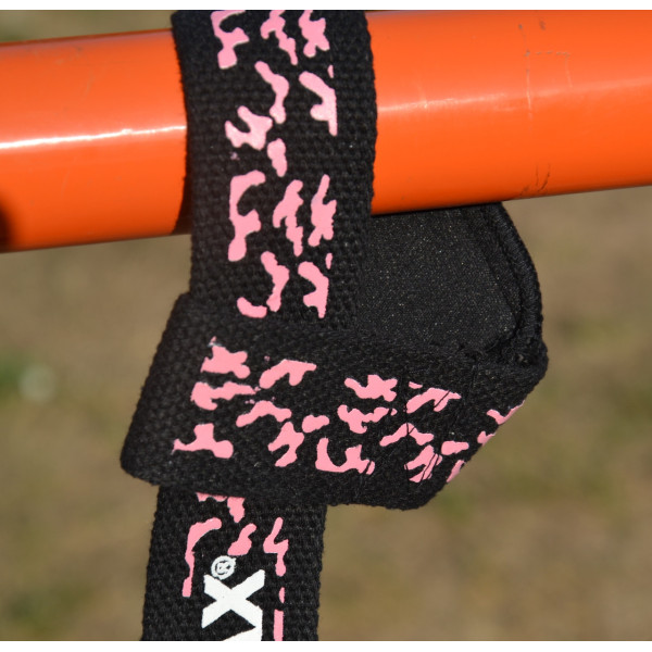 Лямки для тяги MadMax Camo Power Wrist Straps Camo/Pink