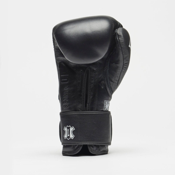 Боксерські рукавиці Leone GN111 THE GREATEST Black 18 унцій (бинти 4 м. в комплекті)
