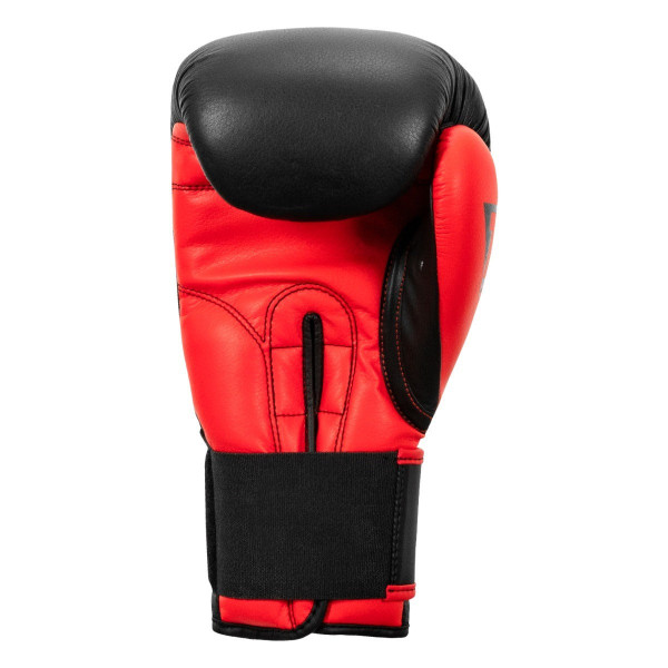 Боксерські рукавиці TITLE Boxing Dynamic Strike Black/Red 16 oz (бинти 4м. в комплекті)