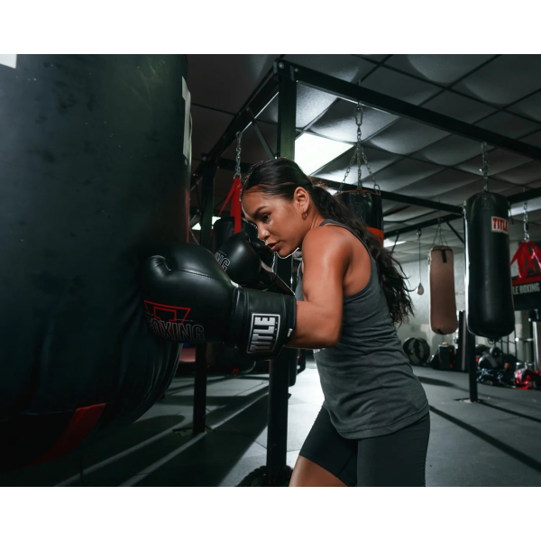 Боксерські рукавиці TITLE DYNAMIC STRIKE HEAVY BAG GLOVES Black 16 oz